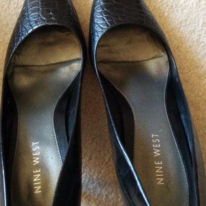 Nine West Black Croc Shoes Size 8 ½